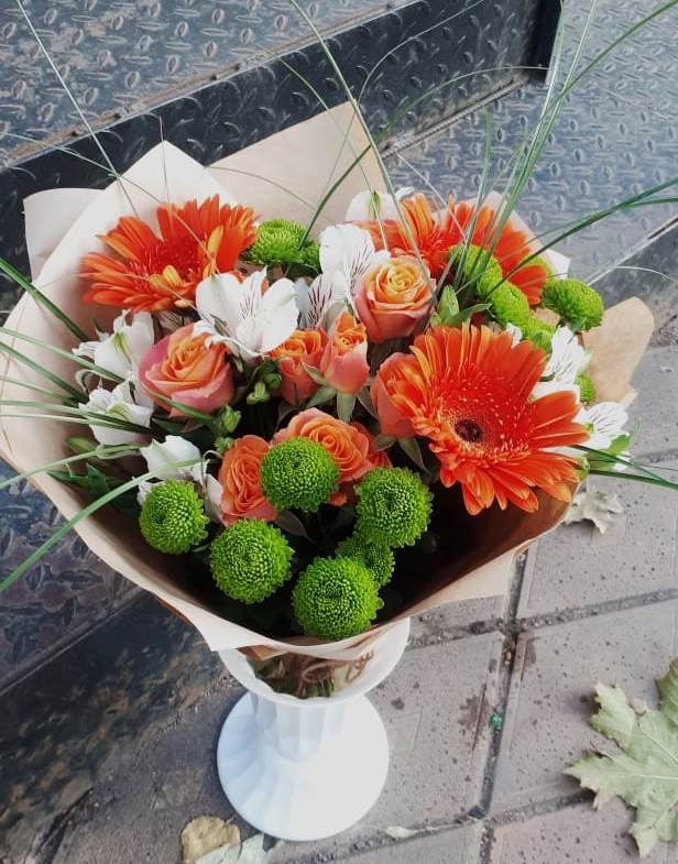 Букет цветов из: Герберы, Хризантемы, Альстромерии и Розы в Малой Дубне