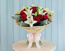 Букет цветов из:  Лилии и Розы в Малой Дубне