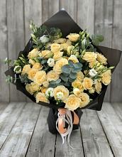 Букет цветов из:  Розы и Лизиантусы #REPLACE_PRED# Малой Дубне