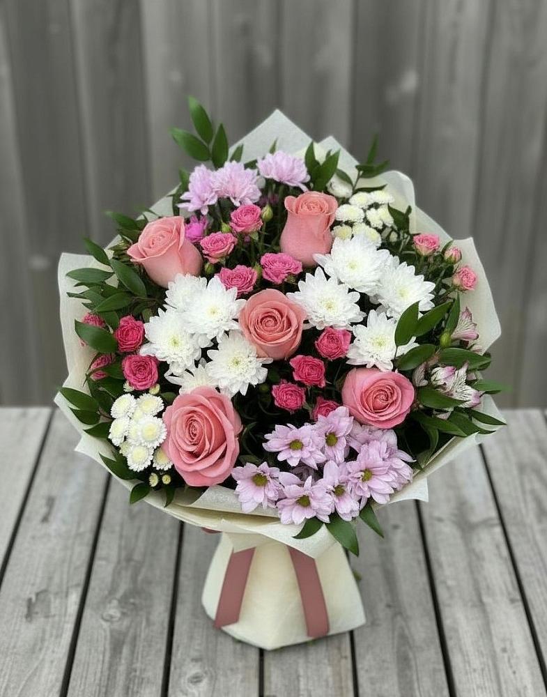Букет цветов из: Альстромерии, Гвоздики, Розы и Хризантемы в Малой Дубне