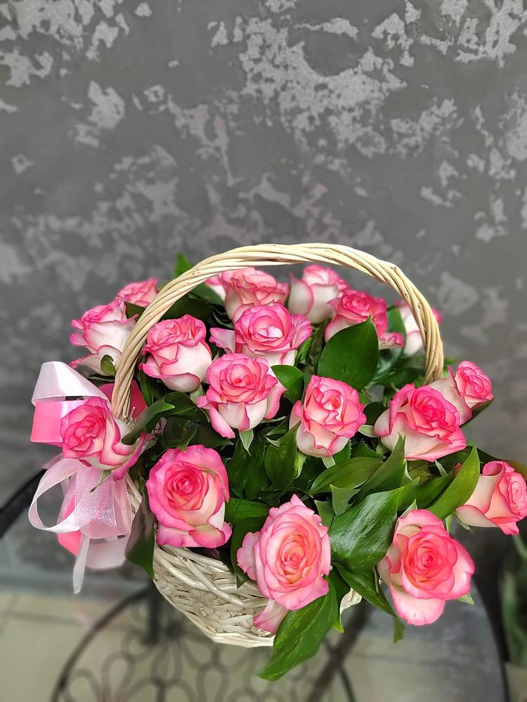 Цветочная композиция из Розы в корзине в Малой Дубне