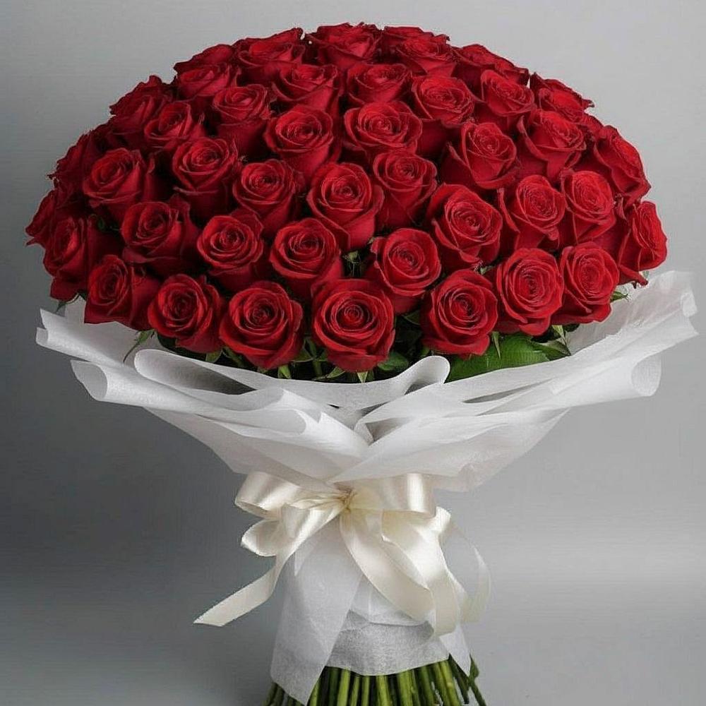 Букет 101 Красная роза Блэк Мэджик в Малой Дубне
