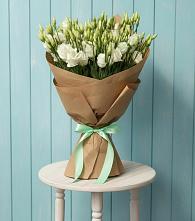 Букет цветов из:  Лизиантусы в Малой Дубне