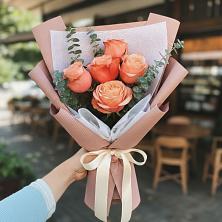 Букет цветов из:  Розы в Малой Дубне