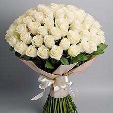 Букет 101 беля роза Белоснежка в Малой Дубне