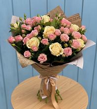Букет цветов из:  Розы в Малой Дубне