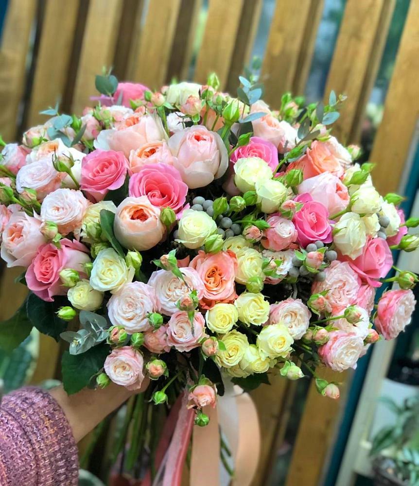 Букет цветов из: Розы в Малой Дубне