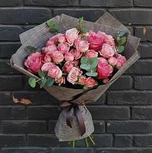Букет цветов из:  Розы в Малой Дубне